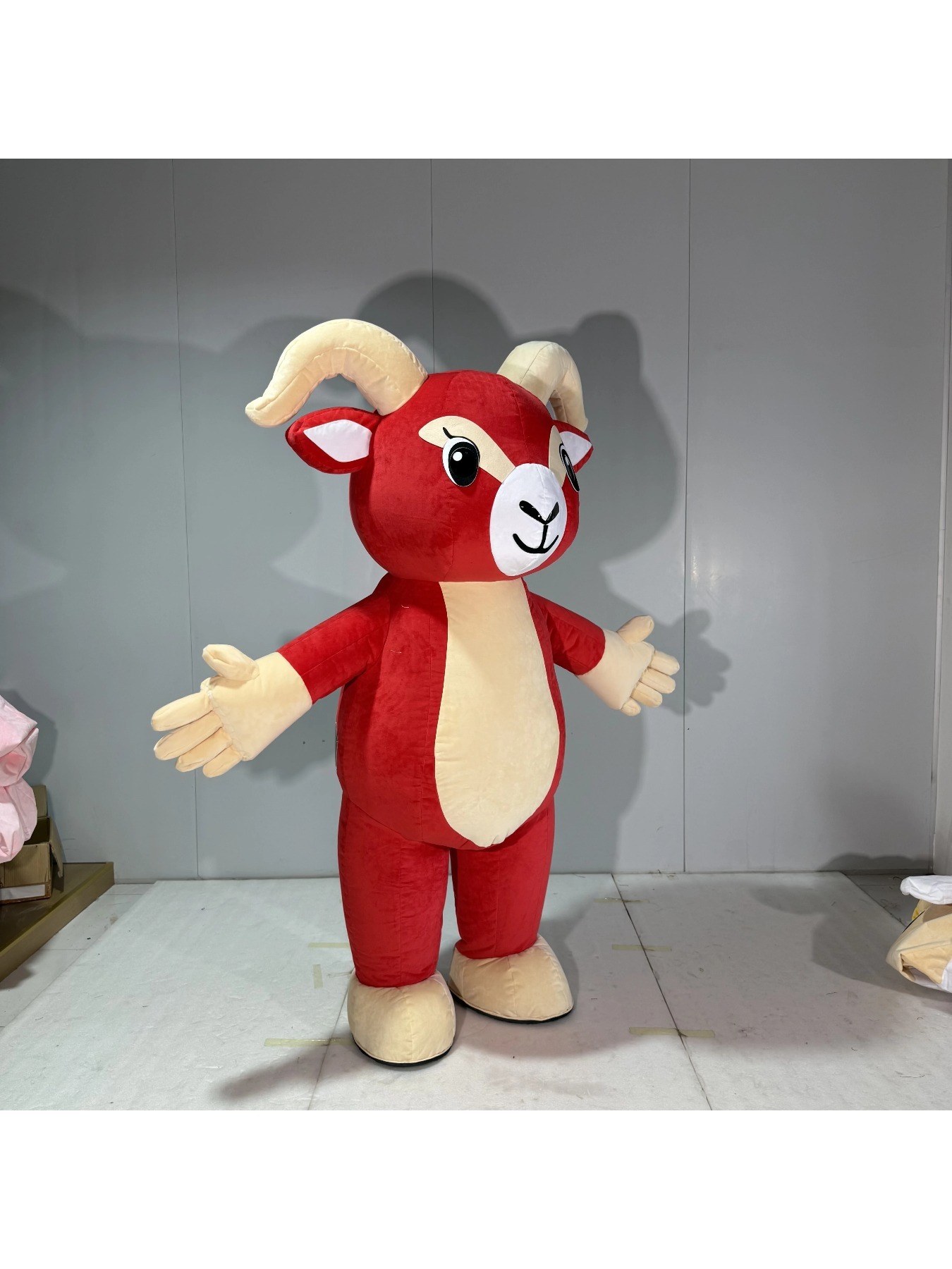 Kostum Maskot Kambing Merah ya - Costumes ulasan dan harga